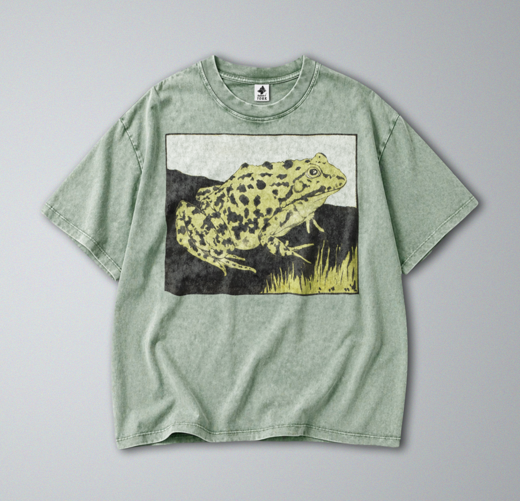 Oversized Snow Washed Cotton Tee - Spotted Bull Frog Print