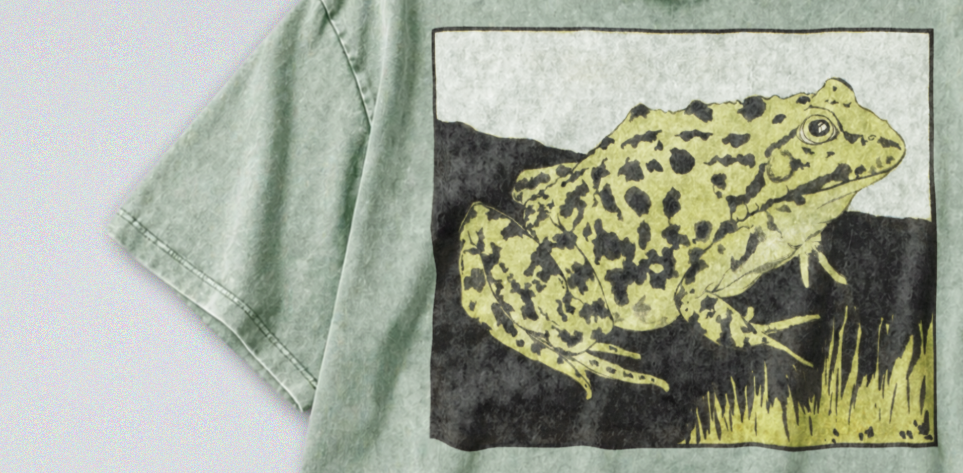 Oversized Snow Washed Cotton Tee - Spotted Bull Frog Print